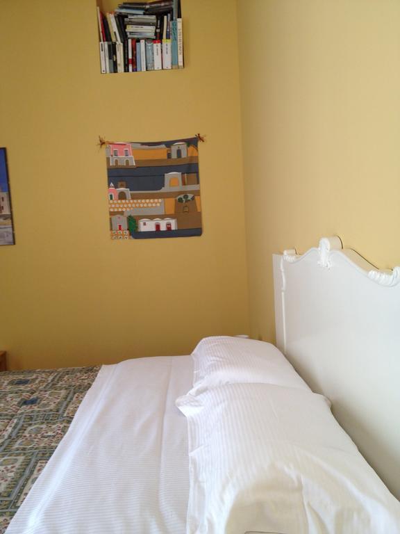 B&B Case A San Matteo Марсала Экстерьер фото